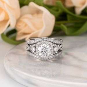 Twisted halo 3 piece bridal set